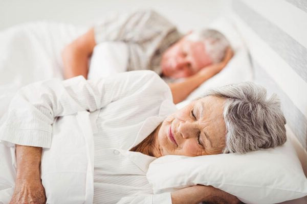 Các bí quyết giúp cải thiện giấc ngủ cho người cao tuổi 